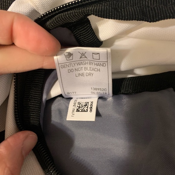 Adidas Classic Zip Top Backpack - Picture 8 of 9